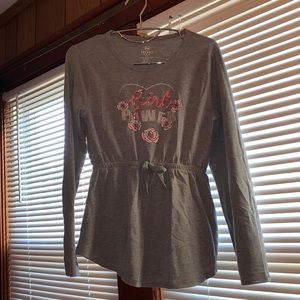 Gray girls shirt/long sleeves